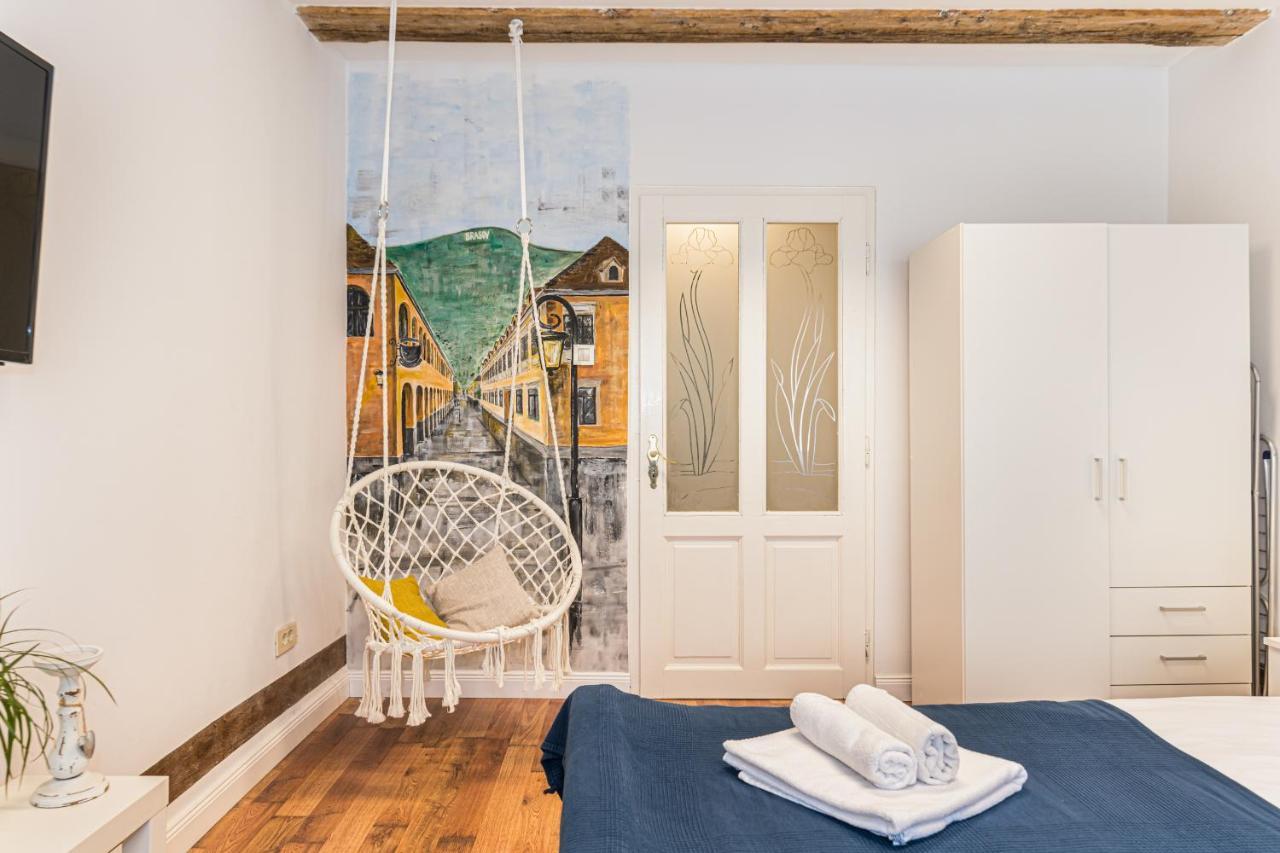 Lamp House Apartment Брашов Екстериор снимка