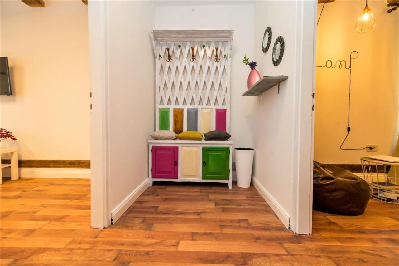 Lamp House Apartment Брашов Екстериор снимка